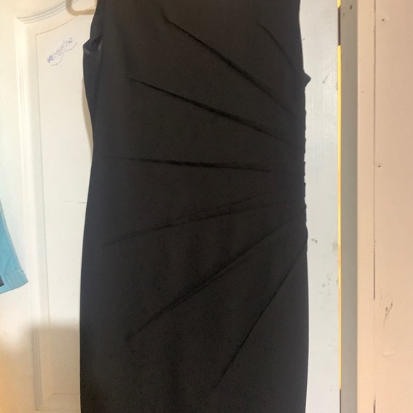 Dress - Picture 3 of 5